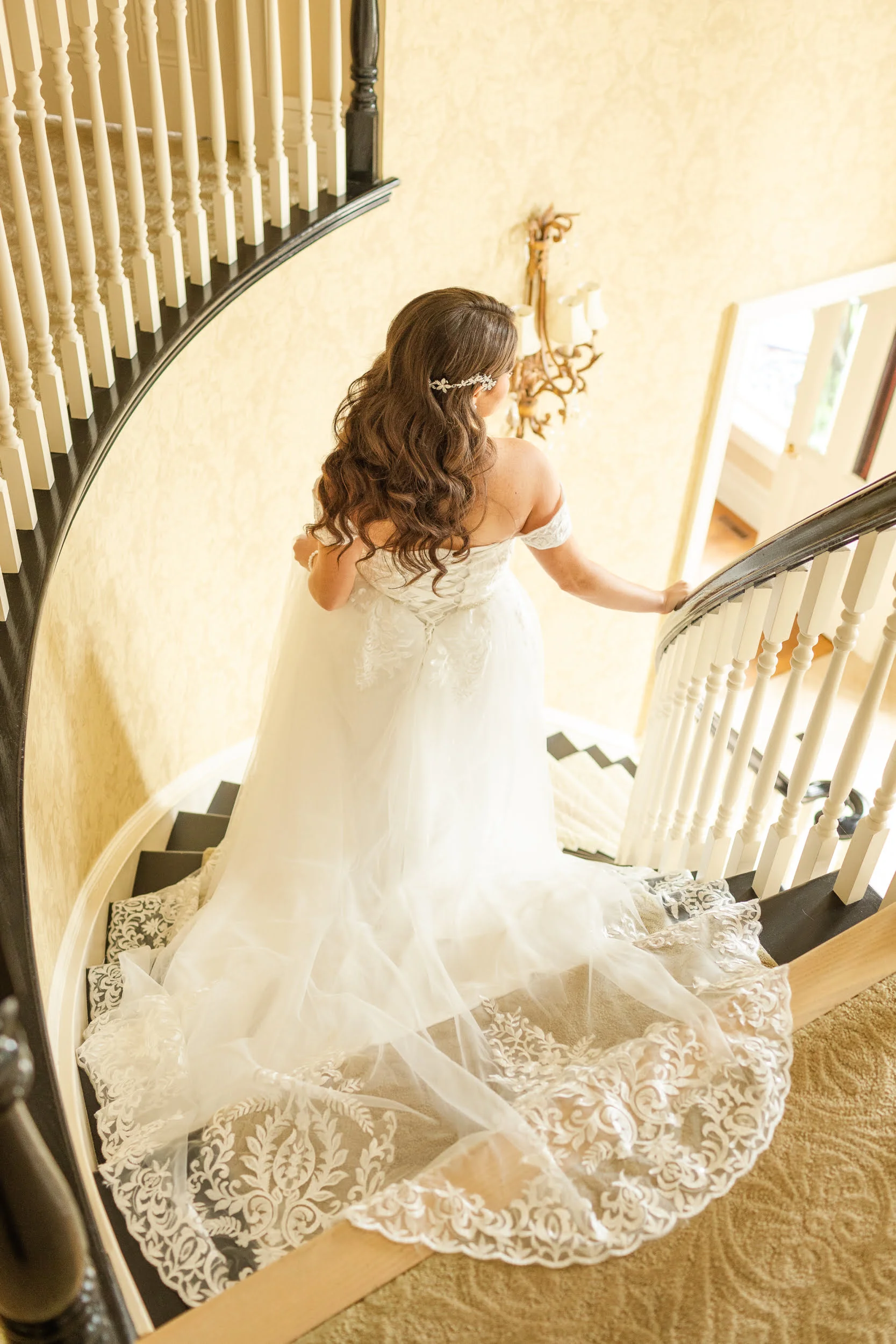 Bridal dress outlet rental